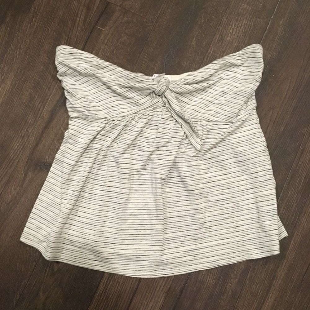 NWOT Socialite retro tie front knit top